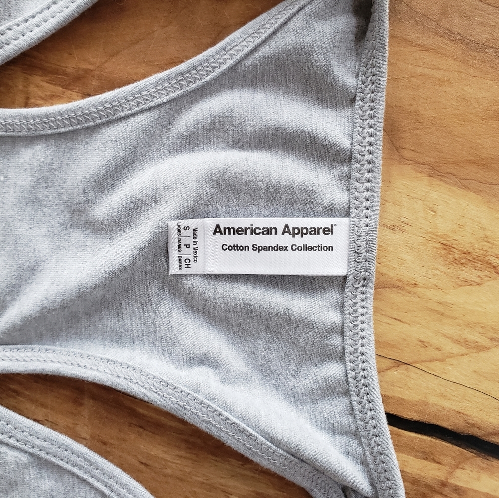 NWOT American Apparel Gray V-neck Bodysuit - Picture 3 of 4